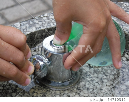 water baloon - 水風船 54710312