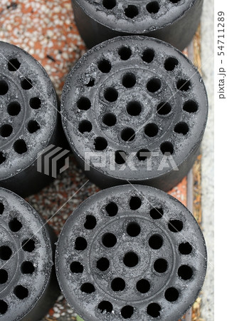 練炭 クローズアップ 自然 54711289