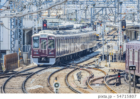 阪急電車 十三付近 阪急電車 十三付近 54715807