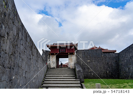 沖縄　首里城　漏刻門 54718143