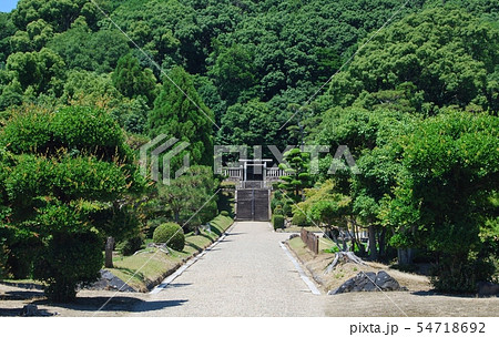 聖武天皇陵と光明皇后陵 54718692