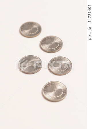 天皇陛下御在位六十年記念硬貨 54721402