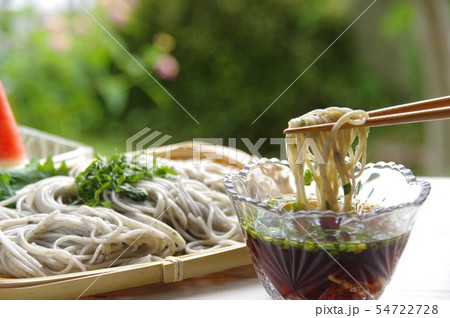 黒胡麻素麺 素麺 ソーメン 黒胡麻入りの写真素材