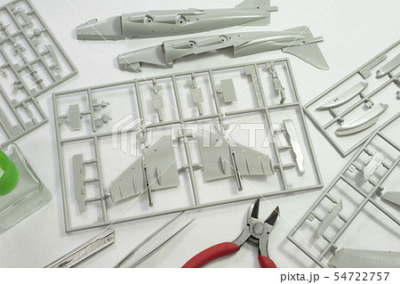 プラスティックモデルを作ろう 飛行機模型の製作 プラスティックモデルを作ろう 飛行機模型の製作 54722757