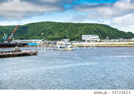 新艇の離島定期船の入港 新艇の離島定期船の入港 54723623
