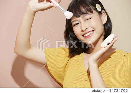 ビューティー　キャッチー 54724796