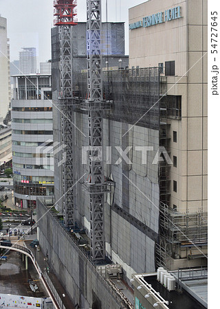 駅前再開発　解体される旧三宮ターミナルホテルと駅前の風景　 54727645