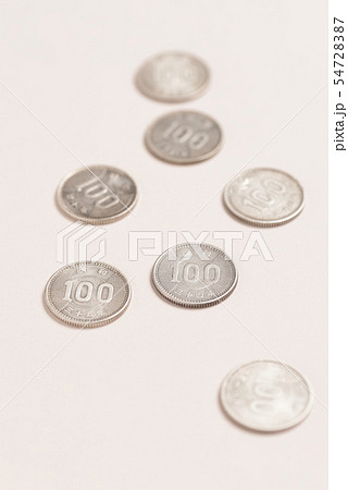 昔の100円硬貨 54728387