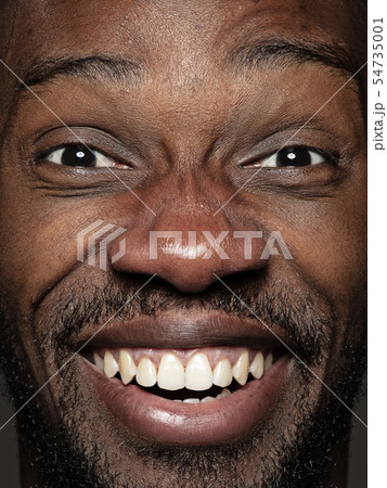Close up portrait of young african-american man 54735001