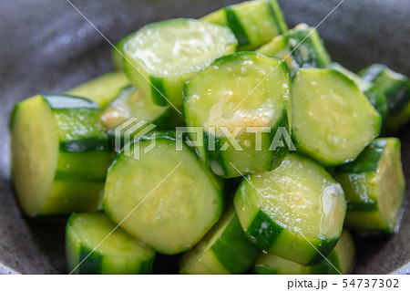 きゅうりの辛し和え 54737302
