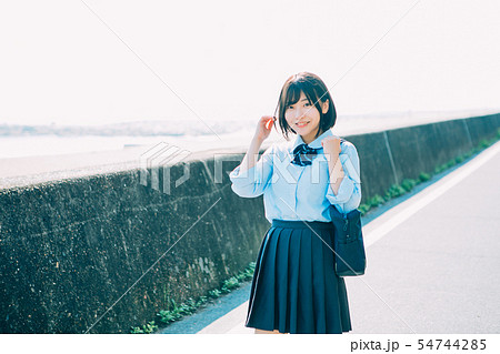 女子高生の登下校イメージ 54744285