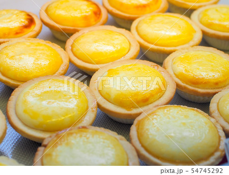 Dessert Japanese egg tarts sweet custard pie. Dessert Japanese egg tarts sweet custard pie. 54745292