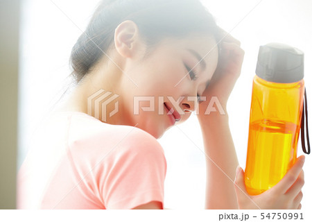 女性　スポーツ　ヘルシー 54750991