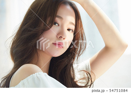 女性　ビューティー 54751084