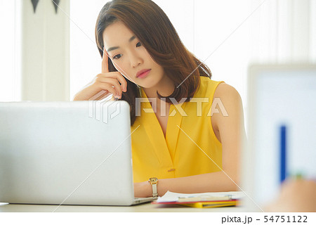 女性 ビジネス 女性 ビジネス 54751122