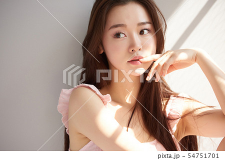 女性 ビューティー 女性 ビューティー 54751701