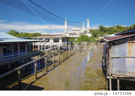 世界最大規模の水上家屋 世界最大規模の水上家屋 54752566