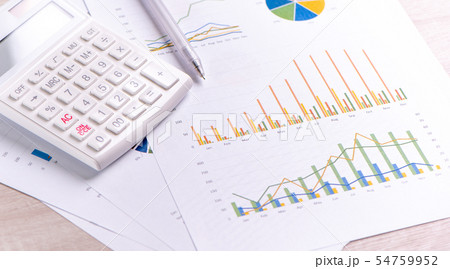 電卓 計算 お金 54759952