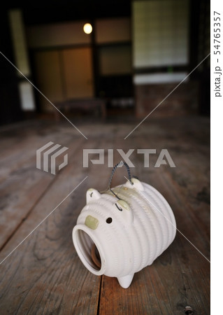 ブタの蚊取り線香入れ 54765357