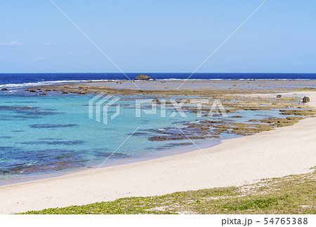 奄美大島 土盛海岸 人気ビーチ 奄美の海 奄美観光スポット の写真素材 54765388 Pixta