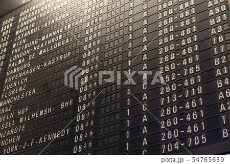 フライト情報　英語　空港 54765639