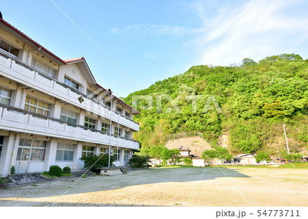 旧中津井小学校　岡山県真庭市下中津井505　2018年3月31日閉校 54773711