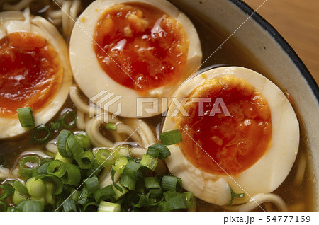 煮卵が乗ったラーメン 煮卵が乗ったラーメン 54777169