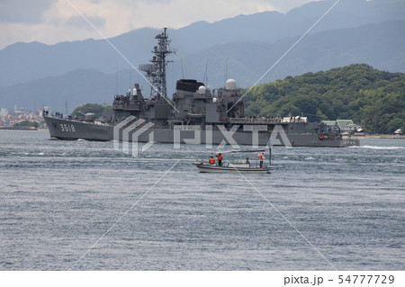 来島海峡大橋を通過する海上自衛隊練習艦せとゆき 来島海峡大橋を通過する海上自衛隊練習艦せとゆき 54777729