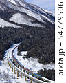 雪晴れの貨物列車 54779506