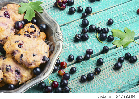Homemade blackcurrant cookies 54783284