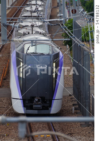 三鷹車両センター付近を往来するE353系 三鷹車両センター付近を往来するE353系 54788132