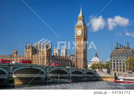 London symbols with BIG BEN in England, UK 54792772