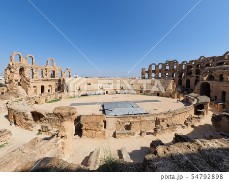 チュニジア・エルジェムの円形闘技場 Amphitheatre of El Jem, Tunisia 54792898