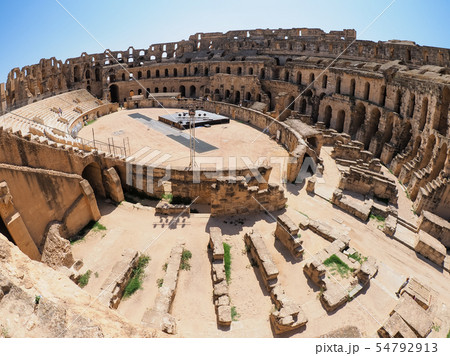 チュニジア・エルジェムの円形闘技場 Amphitheatre of El Jem, Tunisia チュニジア・エルジェムの円形闘技場 Amphitheatre of El Jem, Tunisia 54792913