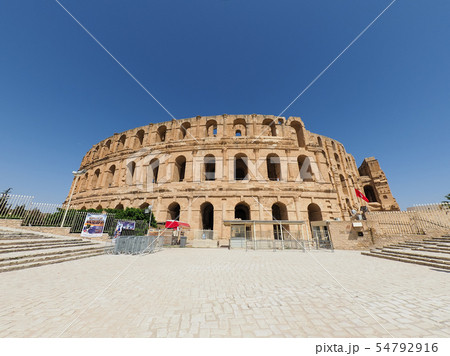チュニジア・エルジェムの円形闘技場 Amphitheatre of El Jem, Tunisia チュニジア・エルジェムの円形闘技場 Amphitheatre of El Jem, Tunisia 54792916