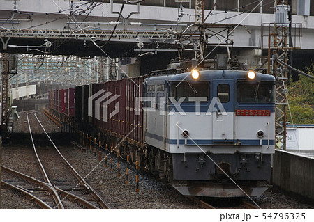 武蔵野線を行く貨物列車(EF65形1000番台牽引) 武蔵野線を行く貨物列車(EF65形1000番台牽引) 54796325