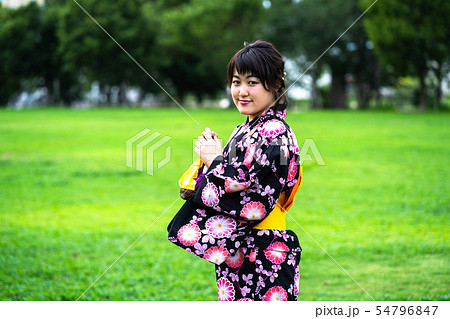 浴衣の女性 浴衣の女性 54796847