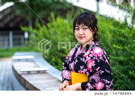 浴衣の女性 浴衣の女性 54796883