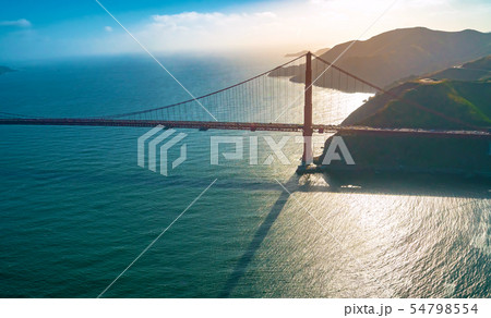 Aerial view of the Golden Gate Bridge in San Francisco 54798554