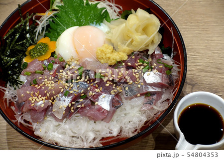 鯵たたき丼 鯵たたき丼 54804353