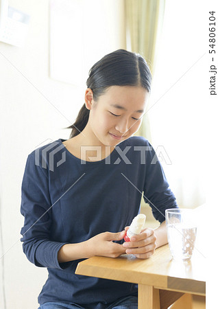 喘息イメージ(吸入→改善) 喘息イメージ(吸入→改善) 54806104