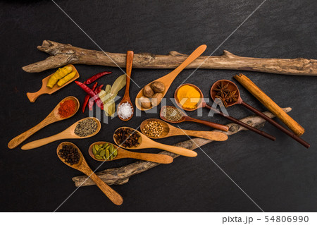 スパイスの集合写真 Group photo of representative spices スパイスの集合写真 Group photo of representative spices 54806990