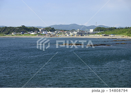 三浦半島 神奈川県 大楠山と長浜海岸 夏 黒崎の鼻よりの写真素材 54808794 Pixta