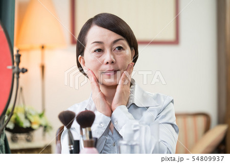 コスメ 女性 大人 コスメ 女性 大人 54809937