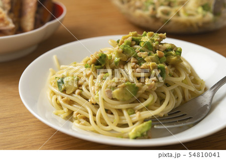 アボカドとひきわり納豆のパスタ アボカドとひきわり納豆のパスタ 54810041