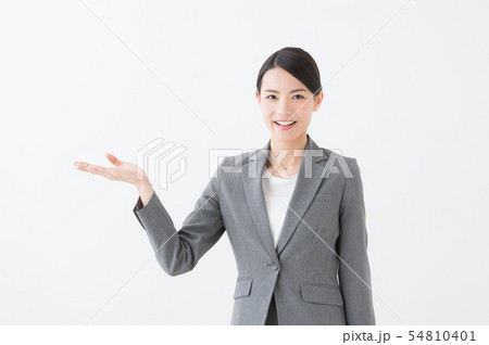 20代女性　グレースーツ 54810401