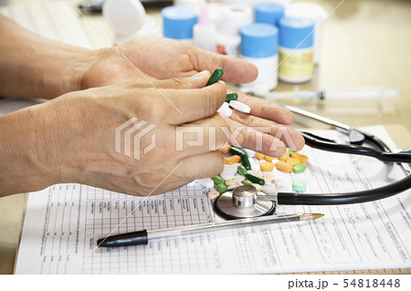 錠剤 約 病院 54818448