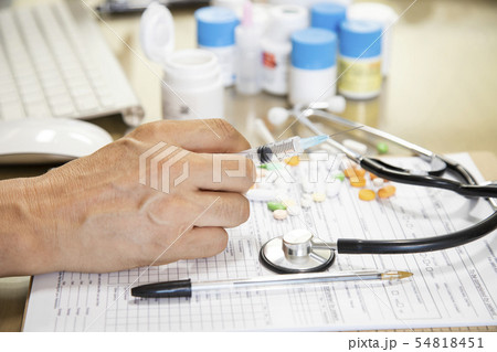 錠剤 約 病院 54818451