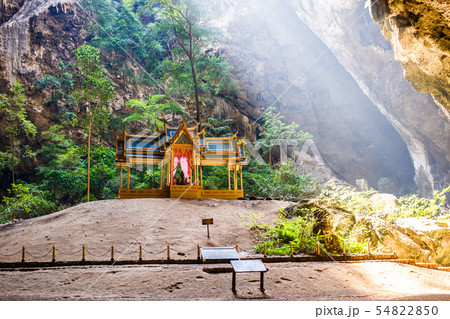 Phraya Nakhon Cave 54822850