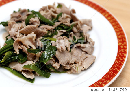 豚肉とニラの炒め物 豚肉とニラの炒め物 54824790
